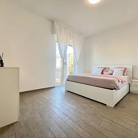 H11 La Casa Di Dolly - Centro * Sanremo
