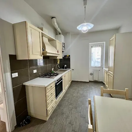 H11 La Casa Di Dolly - Centro Apartmán Sanremo
