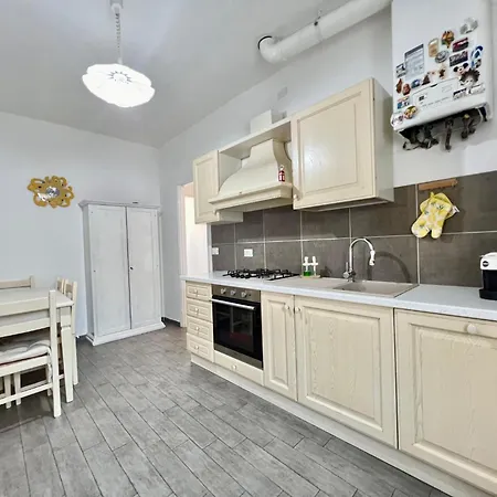 H11 La Casa Di Dolly - Centro Apartmán